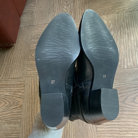 NEW black leather western Booties - Picture 6 of 6